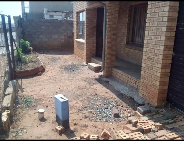 2 BEDROOM HOUSE FOR SALE IN KLIPSPRUIT